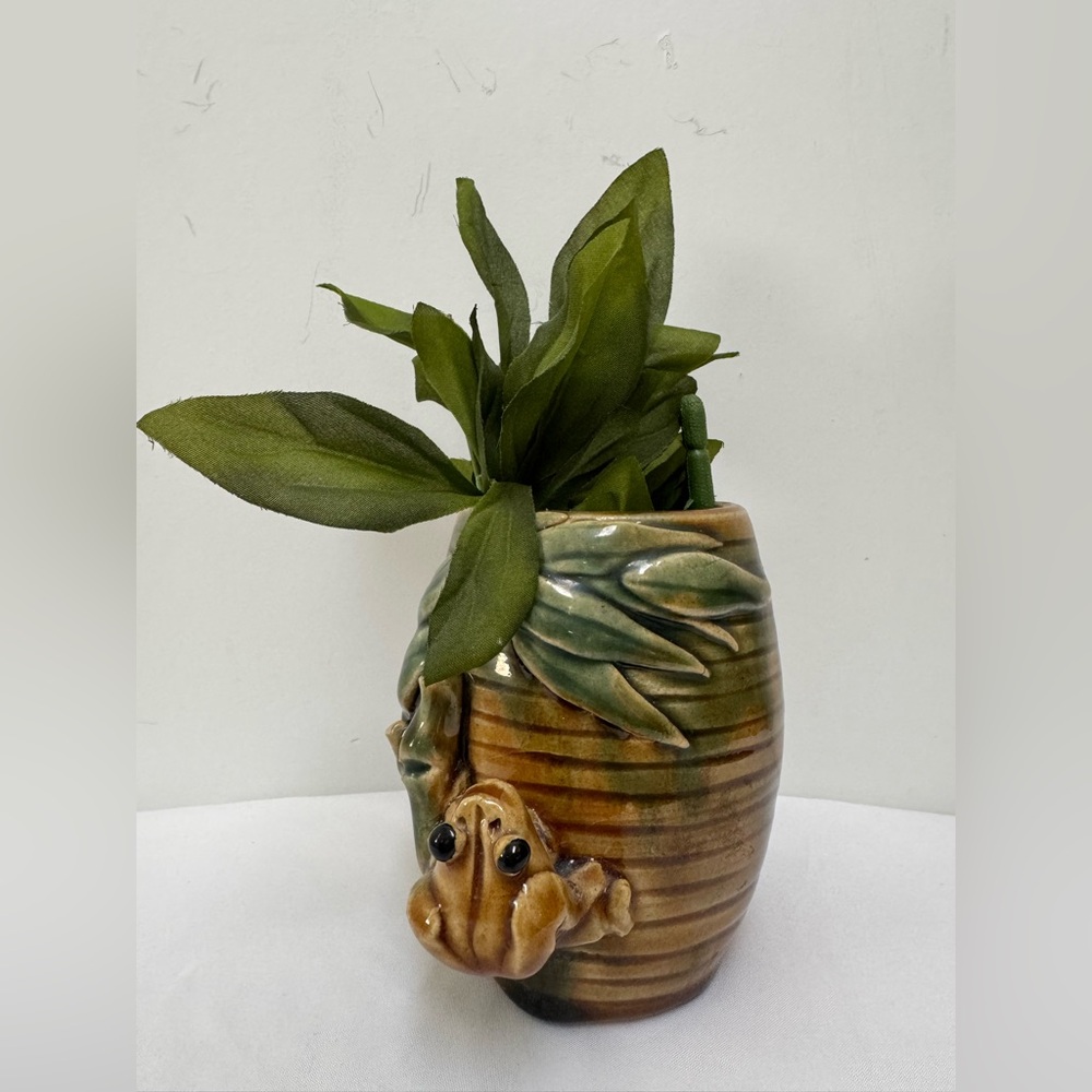 Vintage Majolica Glazed Frog Planter Art Pottery, Vase Deco